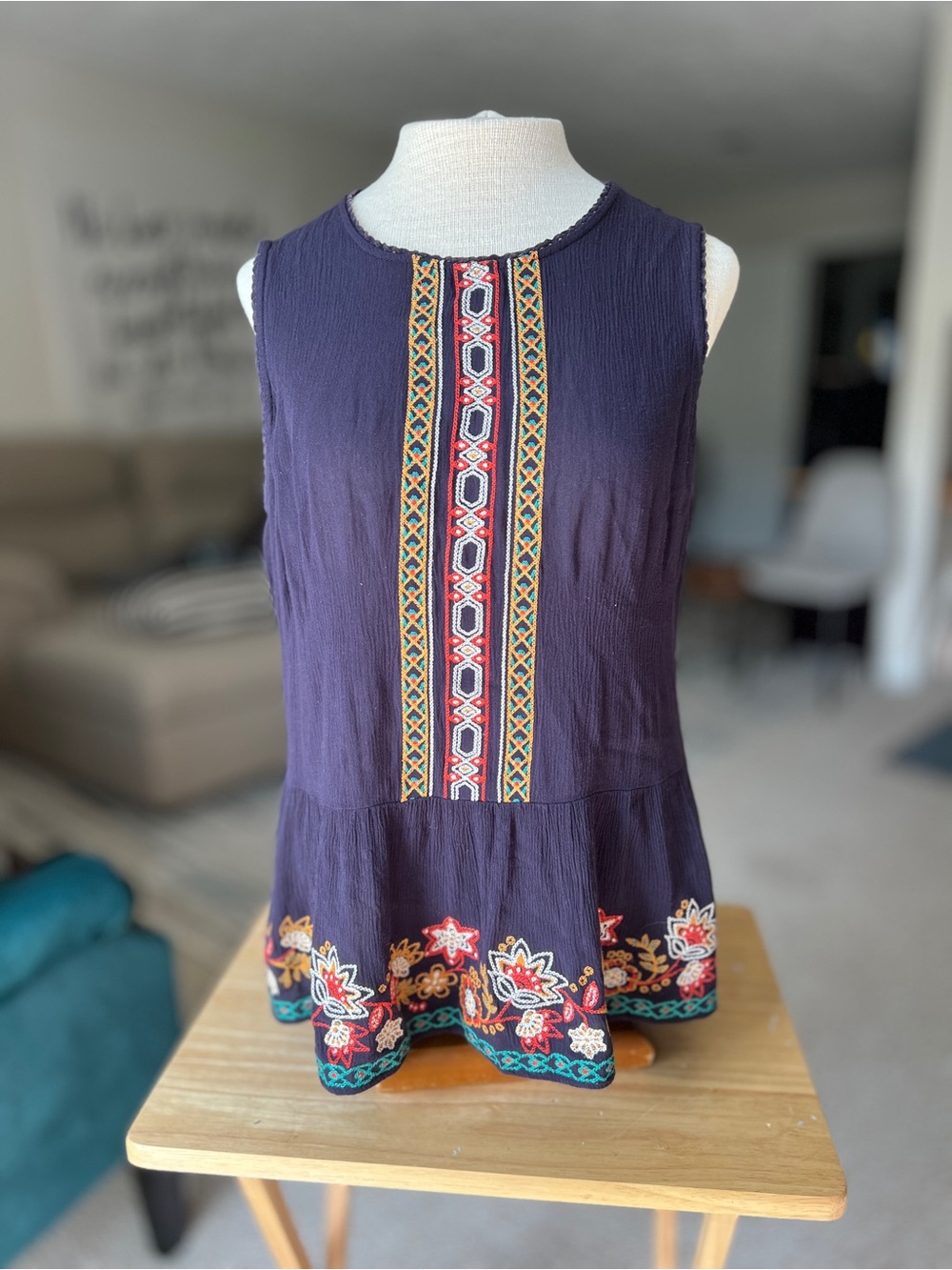 Alya Women's Navy Crinkle Knit Embroidered Peplum Tank Top - Festival Boho - GUC